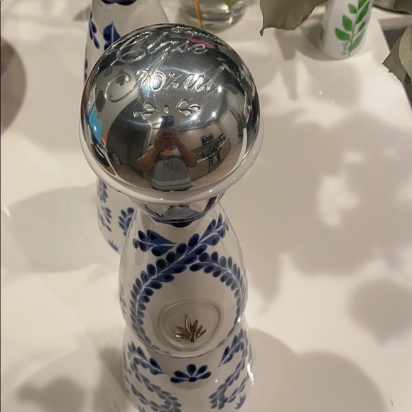 Limited- Rare- Clase azul empty bottle/vase - Picture 2 of 3